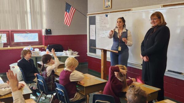 Sen. Pennycuick Visits Saint Francis Academy to Highlight School Choice Week