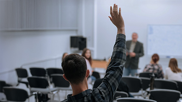 Pennycuick Measure Expanding College Aid for Foster Children Approved by Senate